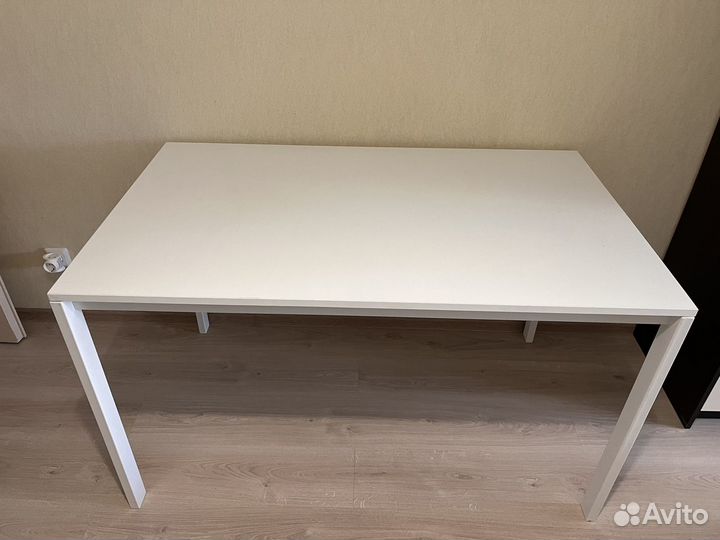 Кухонный белый стол IKEA б/у