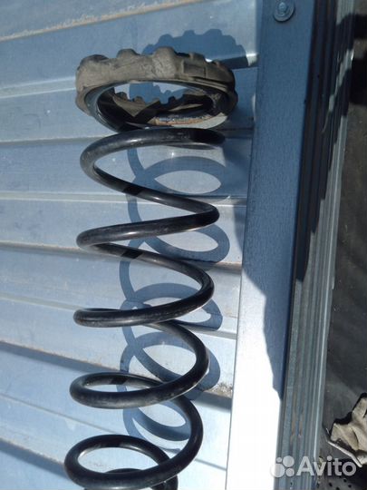 Пружина задняя Тойота королла 120 седан