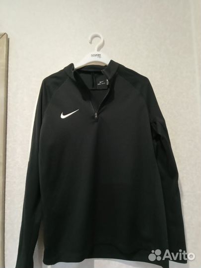 Лонгслив nike