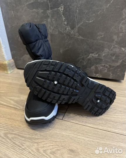 Зимние дутики женские сапоги 37-38 размер