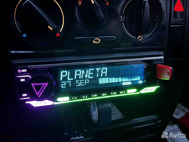 Магнитола aura venom d41dsp