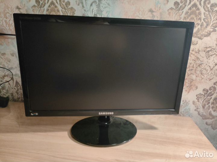 Монитор Samsung 20