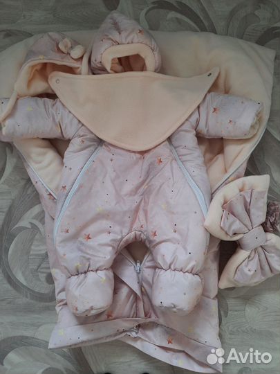 Продам комплект для выписки новорожденного