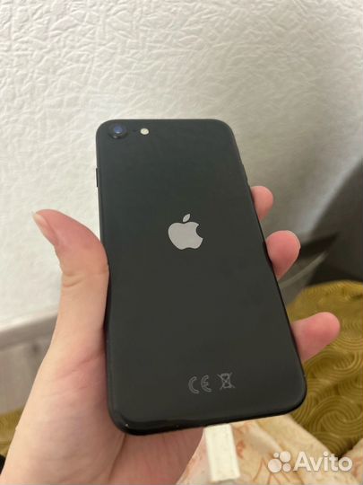 iPhone SE (2020), 64 ГБ