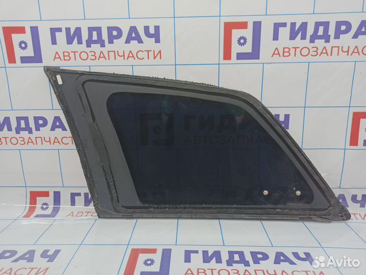 Стекло кузовное глухое правое Opel Astra (H) 51616