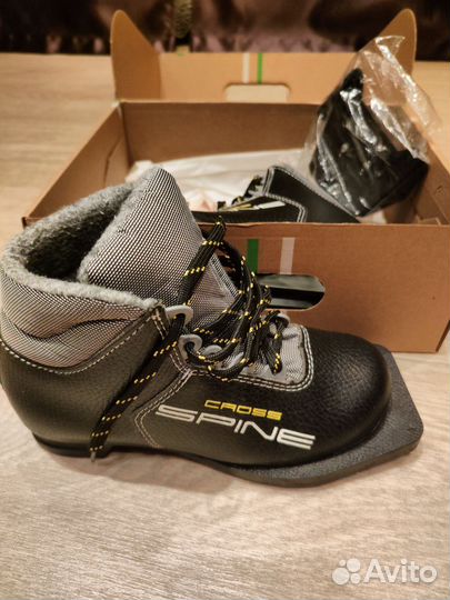 Ботинки для лыж детские 31размер