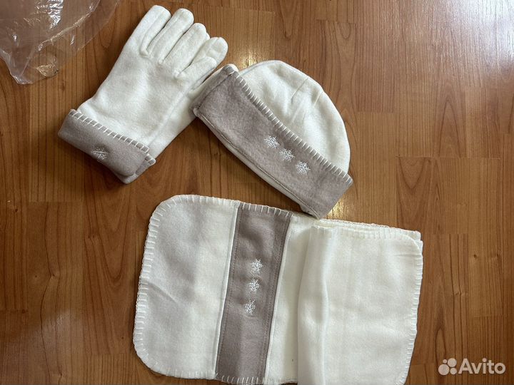 Новый набор шапка шарф перчатки