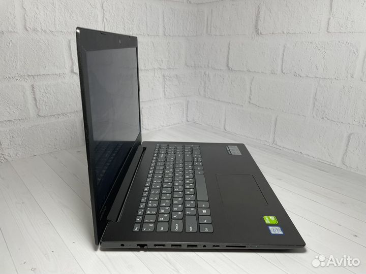 Игрoвoй ноутбук Lenovo i5/12gb/2видеокарты/SSD/FHD