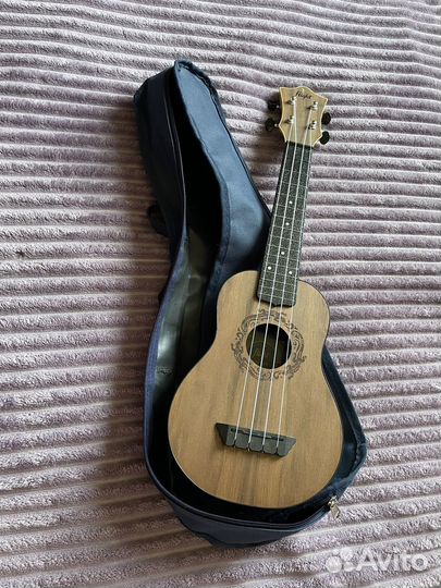 Укулеле flight