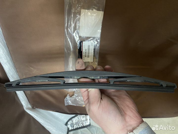 Щетка стеклоочистителя