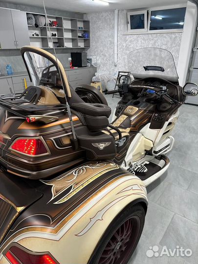 Трицикл Honda GoldWing 1800