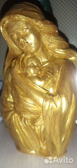 Дева Мария с младенцем Иисусом