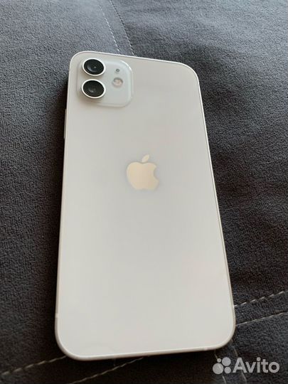 iPhone 12, 64 ГБ