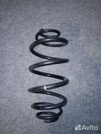 Пружина задняя Mercedes Vito W447