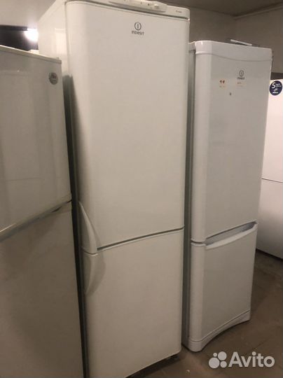 Холодильник indesit