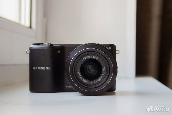 Фотоаппарат Samsung NX-2000