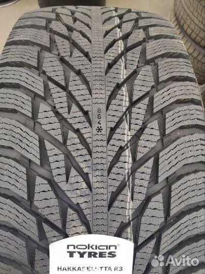 Ikon Tyres Autograph Snow 3 SUV 275/45 R21 110T