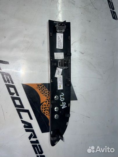 Накладка декоративная Audi A6 BKH 2008