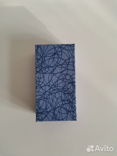 Подарочная коробка