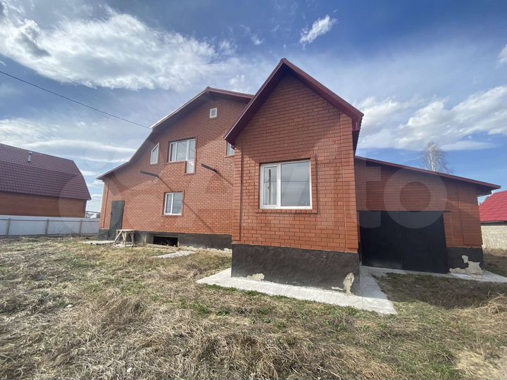 Дом 305 м² на участке 20 сот.