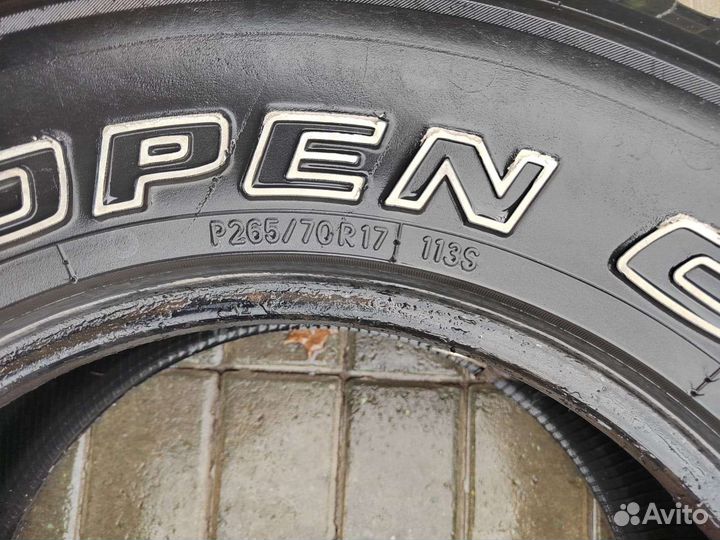 Toyo Open Country A/T 265/70 R17