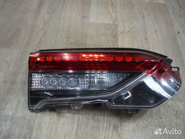 Фонарь левый внутренний №19 Toyota RAV4 50 2020
