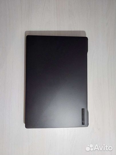 Asus ROG zephyrus m16