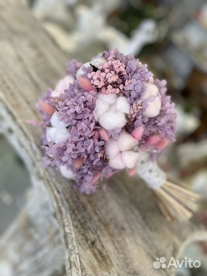 Свадебный букет из сухоцветов и стабилизированных