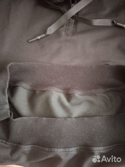 Толстовка с капюшоном