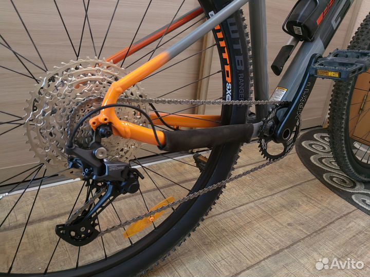 Gt avalanche sport 29 1/11ск