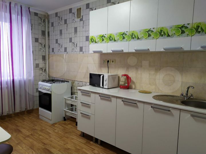 2-к. квартира, 54 м², 9/10 эт.