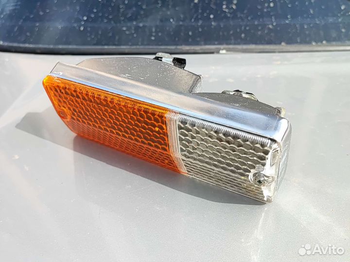 Подфарник ваз-2103 правый оригинал