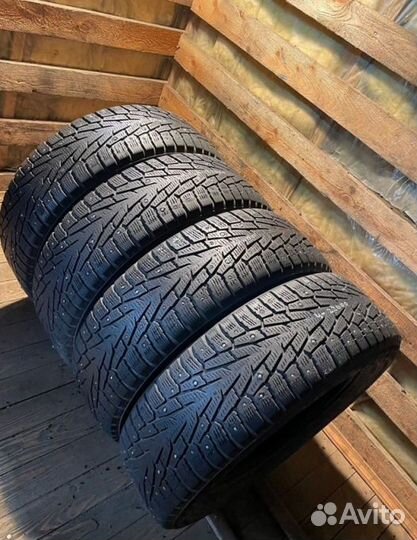 Nokian Tyres Hakkapeliitta 7 SUV 235/65 R17