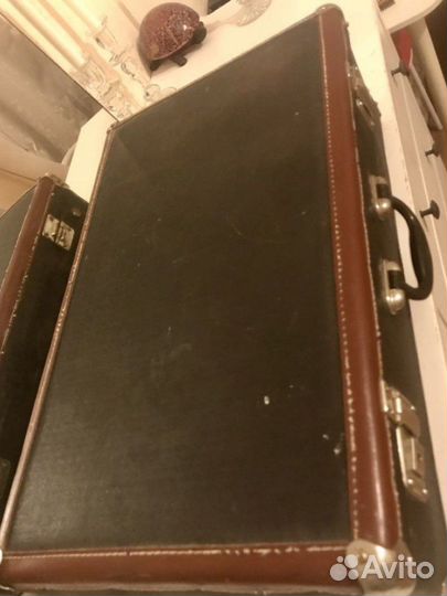 Ретро чемодан