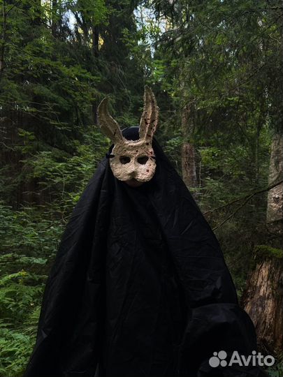 Страшная маска ручной работы