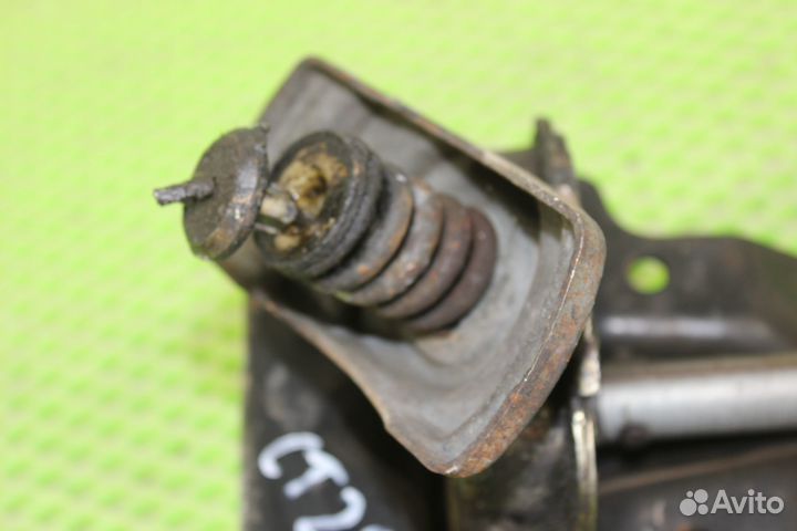 Крепление запасного колеса Chevrolet Tahoe GMT400