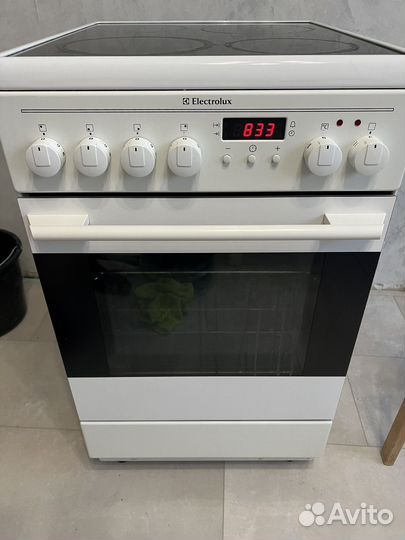 Плита электрическая electrolux