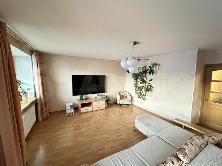 3-к. квартира, 76 м², 9/10 эт.