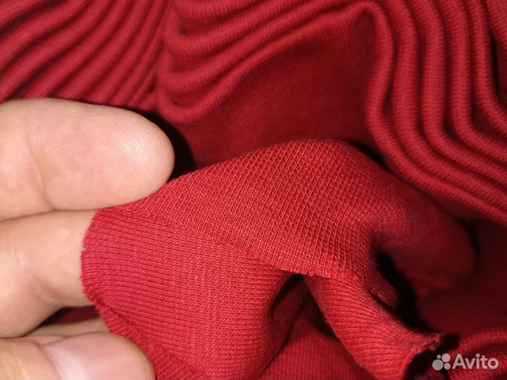 Ткань красная белая