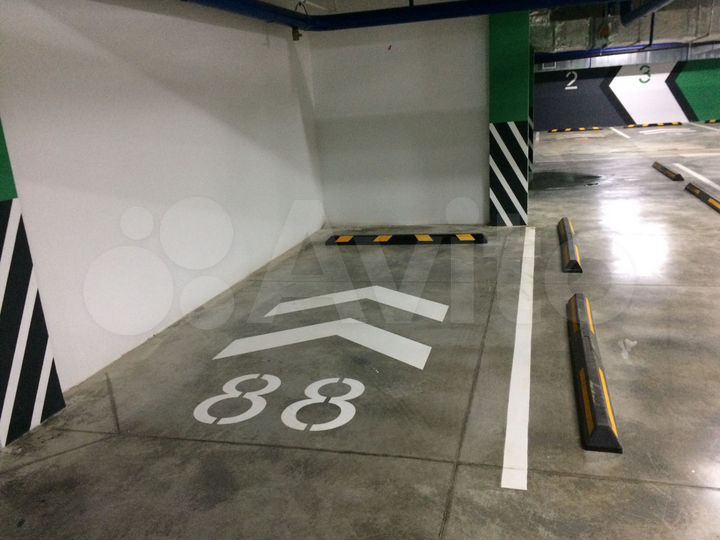 Машиноместо, 14 м²