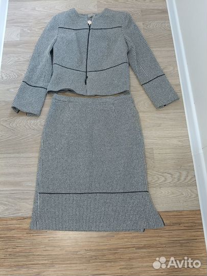 Костюм женский 46 размер