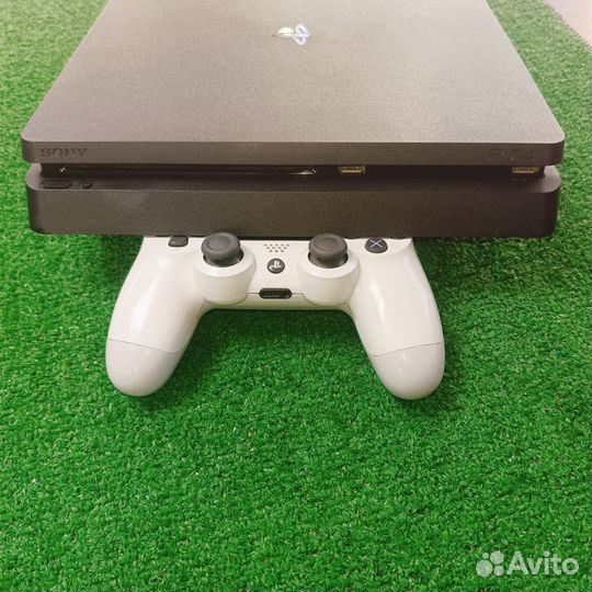 Sony playstation 4 slim