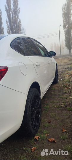 Opel Astra 1.6 AT, 2013, 183 000 км