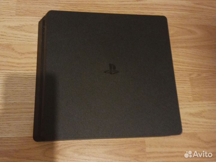 Sony PS4 slim