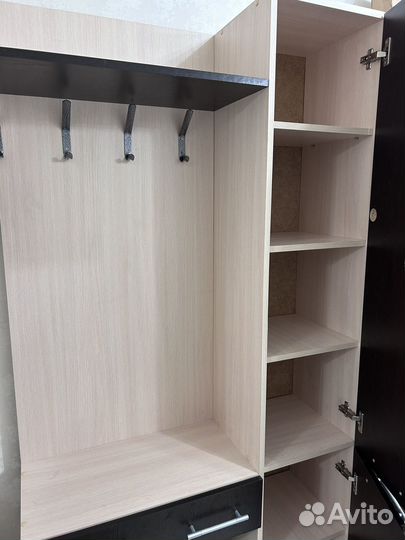 Шкаф для прихожей