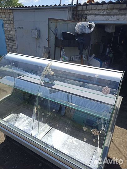 Холодильная витрина