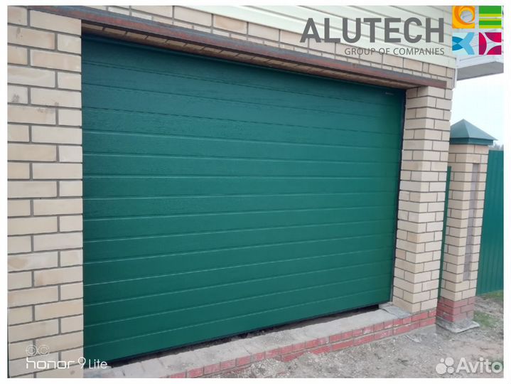Гаражные ворота alutech