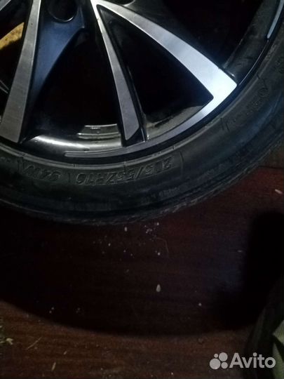 Литой диск с резиной