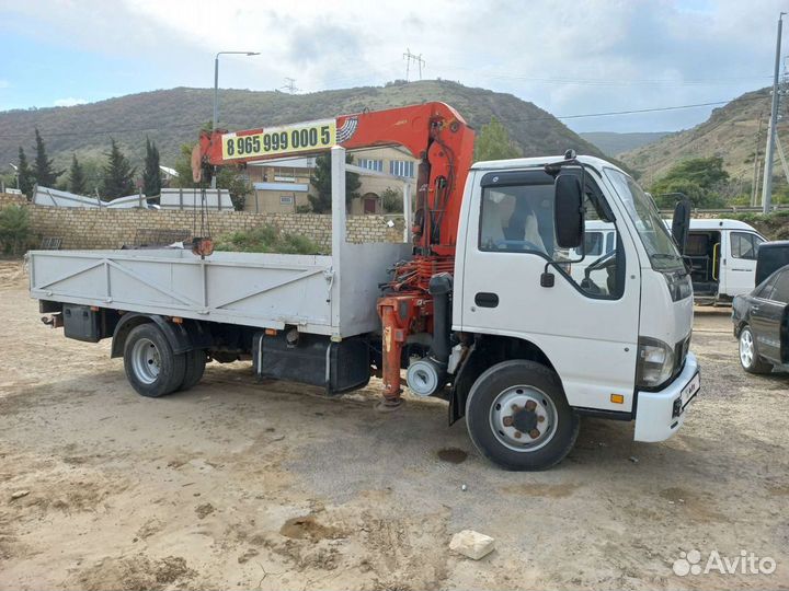 Isuzu NQR75 с КМУ, 2010