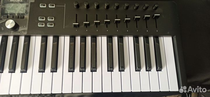 Arturia - KeyLab Essential 61 Mk3 Black